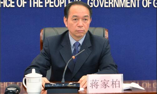 蔣家柏簡歷：廣西自治區(qū)人大法制委員會(huì)主任委員蔣家柏，曾任廣西自治區(qū)政府秘書長、水庫移民局局長、扶貧辦主任