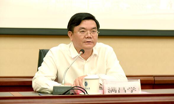 滿昌學簡歷：廣西廣播電視局局長滿昌學，曾任廣西廣播電視臺臺長、廣西科技大學黨委書記