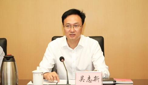 吳志新簡歷：欽州市人大副主任吳志新，曾任欽州市政府、市人大秘書長
